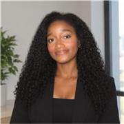 I’m a native French speaker, and I have the energy and mindset of a teacher. I give private lessons tailored to your level . 