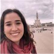 Profesora con más de cinco años de experiencia en idioma inglés