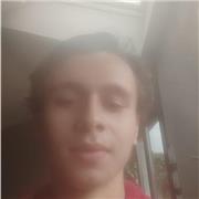 Professeur à distance pour cours d'histoire aux élèves de primaire et collégiens.