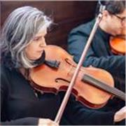 Professora de Violino com ampla experiência com crianças de todas as idades