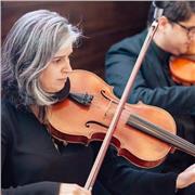 Professora de Violino com ampla experiência com crianças de todas as idades