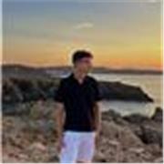 Soy estudiante de 2ndo de bachillerato apto para classes a niños de primaria i ESO