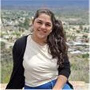 Profesora de Lengua Española para niños y adolescentes