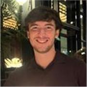 Profesor de matemáticas básicas especializado en el apoyo a alumnos de nivel inicial y refuerzo académico.