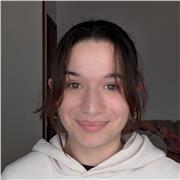 Studentessa del secondo anno all'università di Pisa, facoltà di Fisica. Ho la certificazione First a livello C1. Per studenti fino