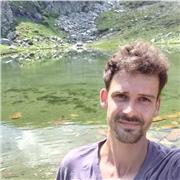 Ragazzo laureato al DAMS offre lezioni private e affiancamento nello studio di inglese e spagnolo, storia e letteratura italiana