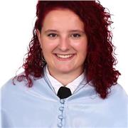 Graduada en Educación Primaria con mención en Música y Pedagogía Terapéutica, busco alumnos desde primaria hasta la ESO de cualquier materia. Lehen Hezkuntzan Graduatua, lehen hezkuntzako DBHrainoko ikasleekin lan egiten dut