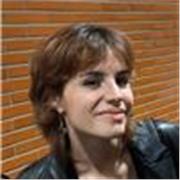 Licenciada en la carrera de Historia del Arte, clases de Historia, Arte y Geografía en Cádiz, presencial y online