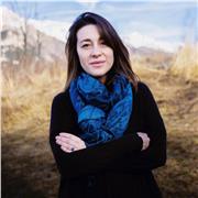 Estudiante de Profesorado de Yoga, con prácticas desde hace más de 20 años. Hatha yoga y Viniasa yoga. Meditación y relajación