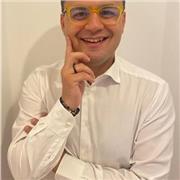 Coach professionista impartisce percorsi di coaching per raggiungere i propri obbiettivi personali