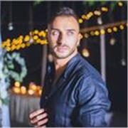 Laureato in economia e finanza, impartisco lezioni private e di gruppo da più di 7 anni con ottimi risultati. Il mio studio è basato su un metodo logico ed elastico e nulla si impara in modo mnemonico. Sono una persona flessibile