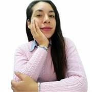 Ingeniera que imparte clases de matemáticas para jóvenes y niños