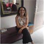 Abogada, titulada en docencia con más de 15 años de experiencia en el dictado de clases virtuales y presenciales 