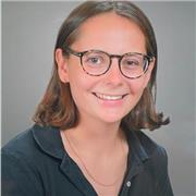 Professeure d'anglais, allemand, français, histoire, géographie et géopolitique !