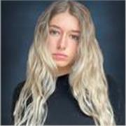 Babysitter/English tutor for ages 15 and under/Visual Art tutor for all ages