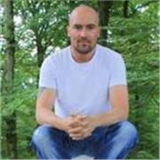 I am Dan from Ireland. I am an experienced English Tutor