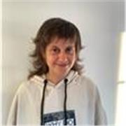 Educadora infantil y docente de adultos, especializada en arte, Animación Sociocultural e igualdad. También he dinamizado cumples.