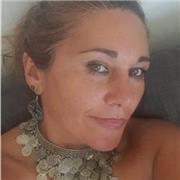 Laureata in filosofia, grafola e Analista della scrittura
