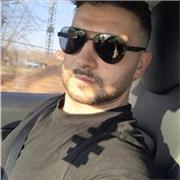André