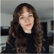 Me defino como una persona práctica, me arreglo con poco. Me gusta trabajar en base a la evidencia, soy pro enseñanza por juego.