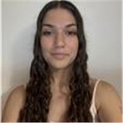 Me defino como una persona paciente, responsable y con ganas de ayudar a los niños a entender las matemáticas de forma sencilla. 