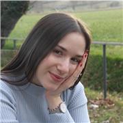 Sei alla ricerca di un'insegnante appassionata, preparata e comprensiva? Eccomi!