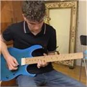 Lezioni di chitarra per principianti; dalla tua prima accordatura ai tuoi primi brani