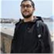 Studente di ingegneria informatica impartisce lezioni di matematica