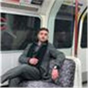 Offro lezioni personalizzate di inglese: conversazione, grammatica e preparazione esami. Laureato alla London Metropolitan