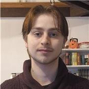 Développeur logiciel propose des cours d'informatique de niveau collège à l'enseignement supérieur