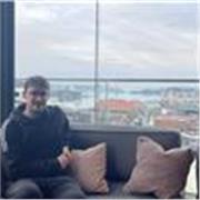 Profesor en Ed.Primaria con mas de 5 años de experiencia en el sector público y adaptado a tus necesidades.