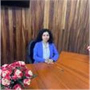 Maestra online de materias básicas y administrativas