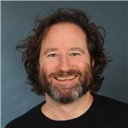 Englischlehrerin mit Doktortitel und Masterabschluss in Pädagogik (UCLA)