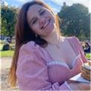 Joven con certificación internacional en inglés con Tesolf world academy  