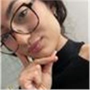 Étudiante voulant partager ses connaissances et aider les élèves.
