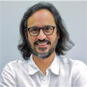 Profesor de cine y audiovisual con enfoque práctico, narrativo y técnico. Trabajo desde la experiencia. profesiona