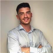 Estudiante universitario en el grado de Historia del Arte, se ofrece como profesor para dicha materia, o aquellas que fueran vinculantes, como Geografía e Historia, Historia de España, Historia del mundo contemporáneo, o Geografía. Fuera de mi currículum