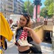 Bonjour si vous voulez des cours d’anglais ou arabe je suis la pour vous🥰