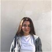 Studentin mit B2 Niveau und Leistungskurs in Englisch bietet Unterricht für Erwachsene und Kinder in Düsseldorf  an.