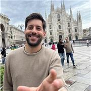 Profesor titulado en biotecnología y docente en activo. Ofrezco clases particulares de Física y Química de secundaria y bachiller.