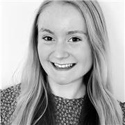 Bilinguale Oxford-Studentin mit über 5 Jahren Lehrerfahrung bietet maßgeschneiderten Englischunterricht.