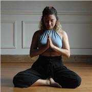 Clases de yoga para adultos mayores, yoga suave, yoga terapia, yoga en silla