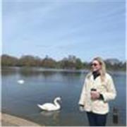 Professional Turkish and English tutor offering online lessons for both children and adults, specializing in conversational fluency, business