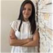 Psicóloga clínica, consejera psicológica de jóvenes. Profesora de autoconocimiento y psicología con experiencia en workshops