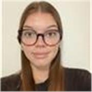 Soy paciente, empática y me adapto a cada alumno, ayudando a mejorar en deberes y estudio de forma dinámica. 