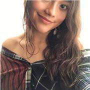 Soy proactiva, me gusta explicar con sumo detalle cada eventualidad y brindar varios ejemplos, puedo dar clases a niños y jóvenes, desde corta a mediana edad.