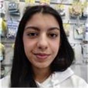 Chica joven con ganas de atender y ayudar a crecer a gente mas pequeña, experiencia en apoyo a niña de 5 años en aprendizaje.