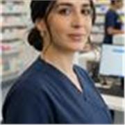 Carismática enseñaré a los pequeños a hacer sus estudios y deberes