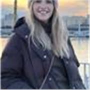 Profesora de matemáticas apta para la etapa de Educación Primaria 