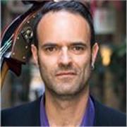 Profesor con Título Superior en Jazz (ESMUC) y más de 25 años de experiencia. Todos los niveles y estilos.